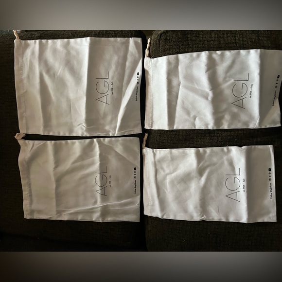 AGL White Shoe Dust Bag 4 Total - Picture 2 of 2